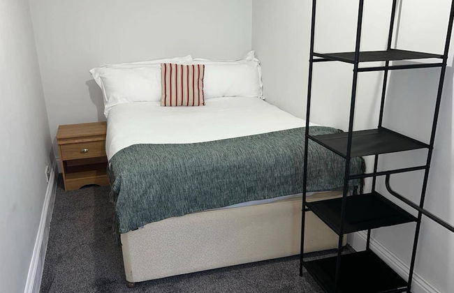 Gateshead's Diamond 2 Bedroom Apartment - Photo 2