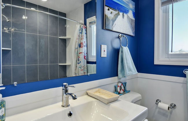 Waterfront Beach House - Photo 18