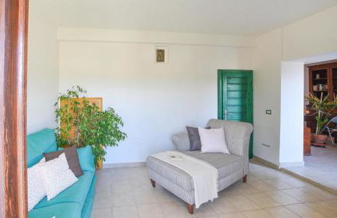 2 Bedroom Beautiful Apartment In Deruta - Foto 8