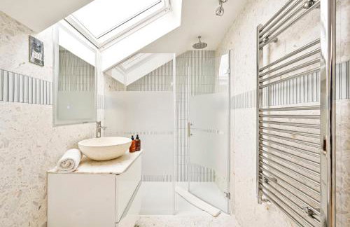 Stylish 3 Bedroom Apartment - Foto 11