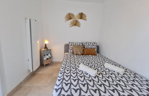 Bel appartement au calme avec terrasse aperçu mer, jardinet et piscine - Foto 7