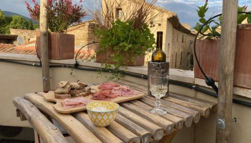 L'Exquishette de Lourmarin, un nid sur les toits. - Foto 4