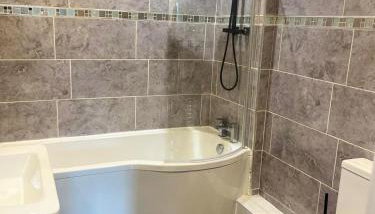 2 Bedroom Property at sovereign House free secure parking - Foto 3