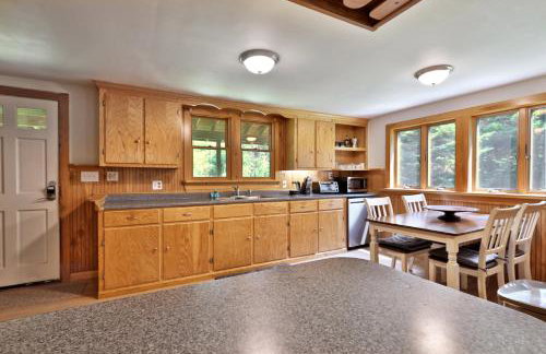 The Mendon Cottage - Charming Vermont Home Close to Pico, Ski Rental Deals! - Foto 4