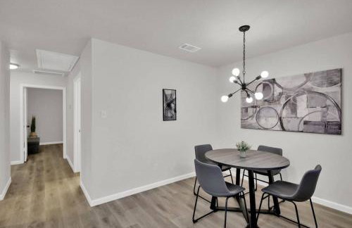 Peppercorn Orange - Locally Run! - Photo 18