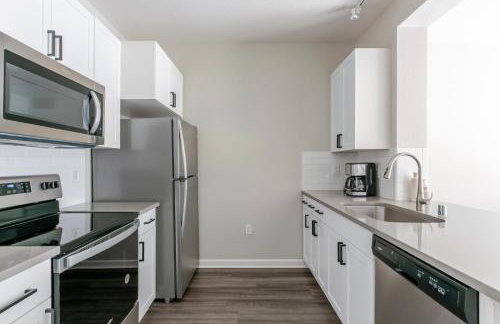 Blueground Emeryville pool nr Bay Street Park SFO-1987 - Foto 9