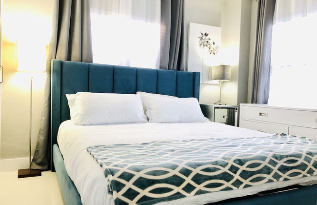 2701 · Luxury Lakefront Unit With Pool Views - Foto 3