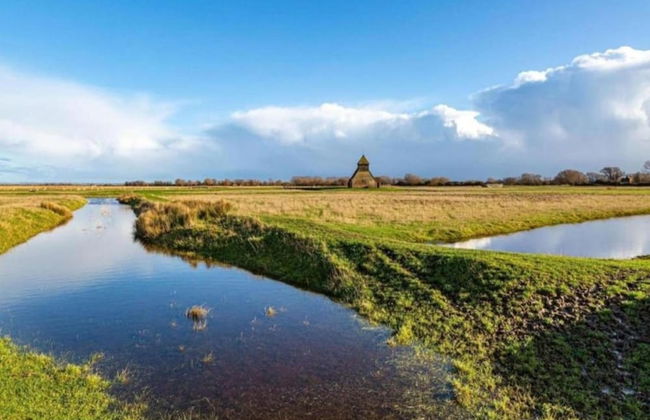 Lodge in Appledore Near Camber Sands Beach - Photo 23