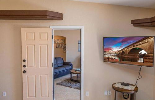 Beach Happy-Lake Close-Private Waterpark Oasis -sleeps 14 - Foto 37