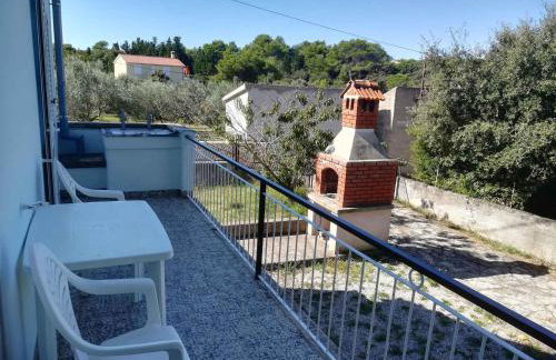 Holiday home in Ugljan - Insel Ugljan 7464 - Foto 9