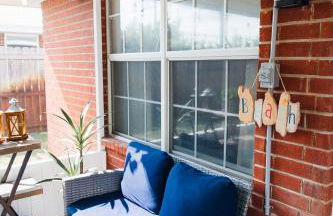 Golden Hour Getaway- Guest Favorite, 2 Min to Beach, Seasonal Pool & Arcade - Foto 46