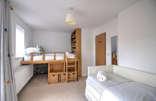 Newcastle Stay for Contractors & Families with Private Parking - Foto 4