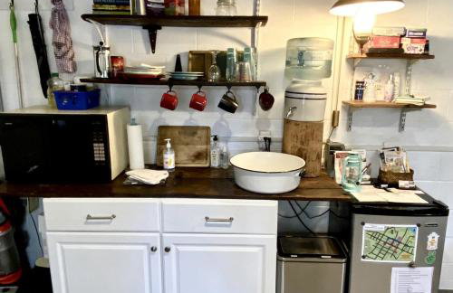 "Lovely Tiny House Rental for a Romantic Getaway in Shepherdstown, West Virginia - Foto 3