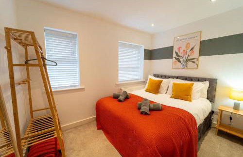 4 Bed House - Cheltenham & Gloucester - Sleeps 8 - Foto 9