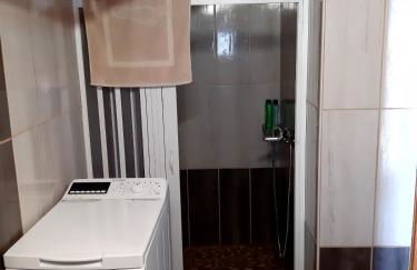 Traditional house in Akamatra square - Photo 27