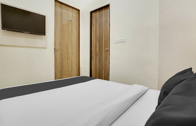 Cozy Stays at Ville Parle Mumbai - Foto 18