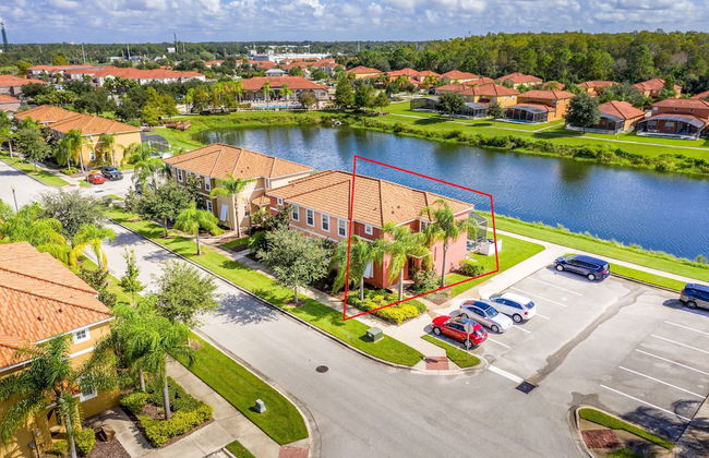 Fantastic Townhome with Pvt Pool and Lake view near Disney by RedAwning - Foto 33