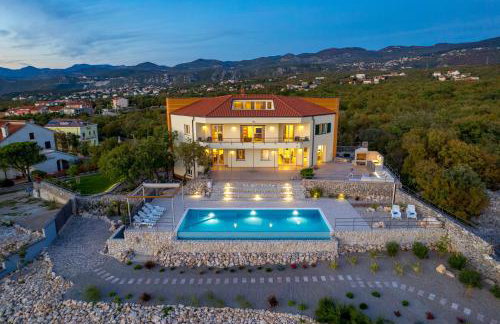 Luxury Villa Oštro with pool & Krk bridge view - Photo 49