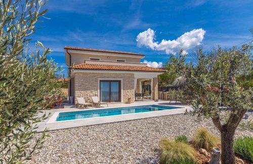 Holiday house VILLA ANDRO - Photo 1