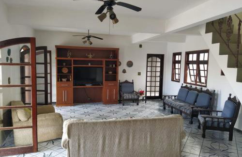 Carnaval a partir 5 diárias - 15 pessoas- Linda Casa de praia com Super piscina 12x5 Novinha com 3 níveis, Wi-Fi, Tv led,jardim , churrasqueira completa - Photo 39