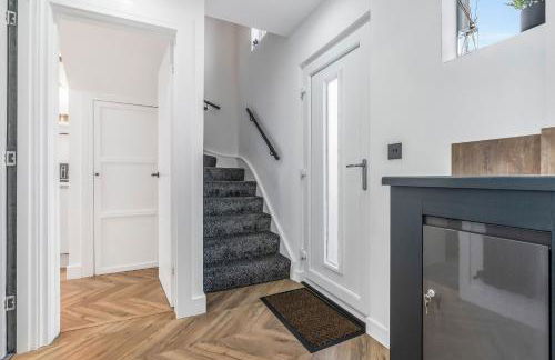 Parkside 2 bedroom house near Dunfermline & Edinburgh - Photo 32