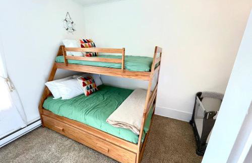 ENTIRE UNIT- Charming Century Home in Harbour Town - Foto 16