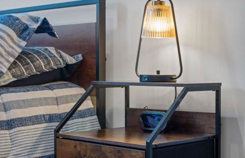 Large Home - Great Location - 15 Minutes to NYC - Foto 51