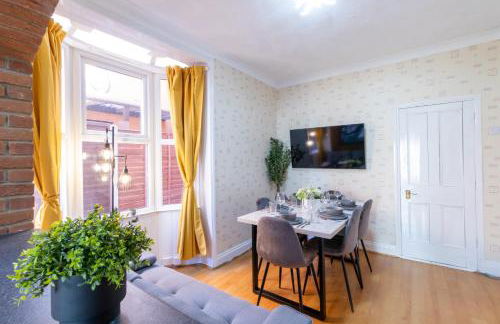 Open Mind Property - Cosy Home - 7 Beds & Parking - Foto 11