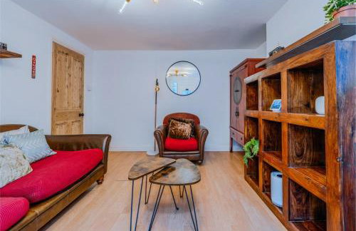 Pet-friendly flat w/ garden patio & smart tv - Foto 13