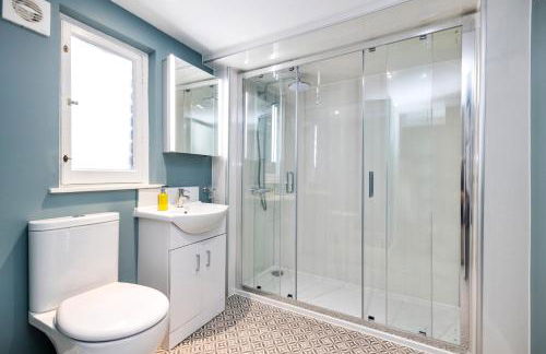 2 bedroom apartment on Peebles High Street - Foto 8