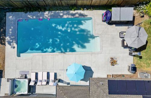 Happy House Getaway - Pool, Hot Tub & Wine Country - Foto 44