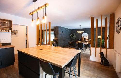 Tout proche d'Ax les Thermes détente et relaxation jusqu'à 8 pers dans la maison de Véronique avec piscine terrain de pétanque et jacuzzi - Foto 4