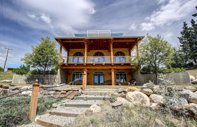 Unique Cottage - Photo 1