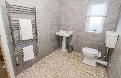 Lea Farm House - Photo 61