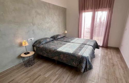 Casa Mas Ambros con piscina desbordante - Foto 18