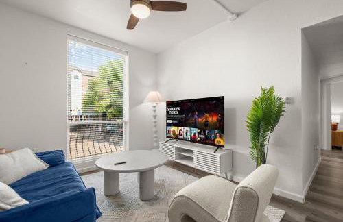 Walk to UT & SXSW 3BR Apt Near Downtown with Free Parking & Hi Speed WiFi - Foto 7