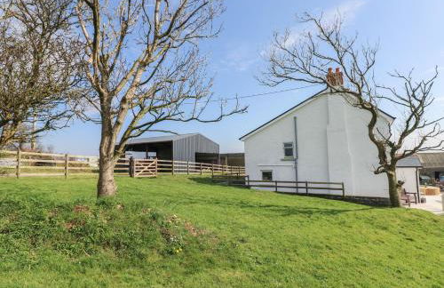 Llanwern Farm - Photo 41