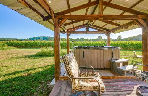 Hot Tub and Creek Views Secluded Perryville Cabin - Foto 23