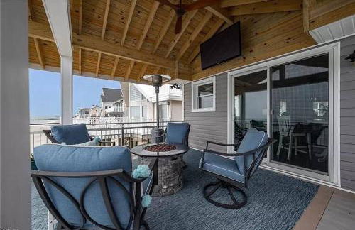 Bay Bliss - Private Beachfront Home with 180° Views & Hot Tub! - Foto 18