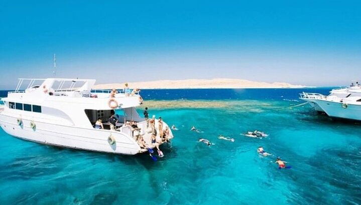 Snorkeling compartilhado de dia inteiro nas Ilhas Hamata saindo de Marsa Alam - Foto 1