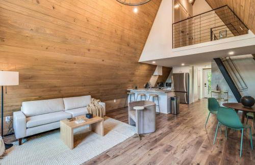 Modern A-Frame Cabin by Rip Van Winkle with Hot Tub - Foto 30