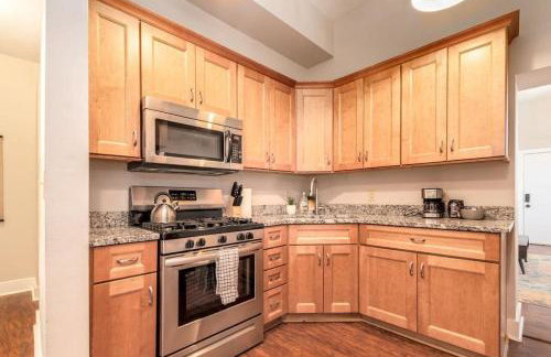 3-BR Soccer Stadium- Fast Drive to OTR - Downtown - Foto 6