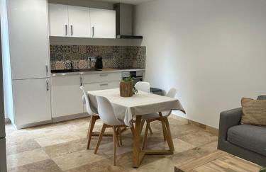 LE TERRACOTTA COTE D'AZUR - Proche PLAGE - Terrasse & Confort - CLIM - Parking et Wifi Gratuit- OFFRE SPECIALE - Foto 9