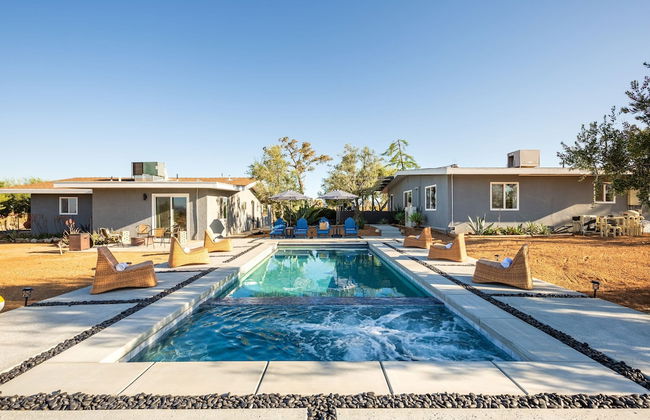 Sunset Grove Two Beautiful Homes w Private Pool - Foto 1