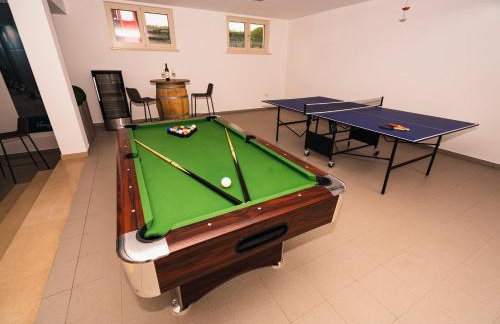 Villa Silvia for 10 people with infinity pool and large playground - Foto 5