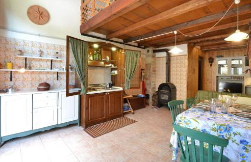 1 Bedroom Beautiful Home In Taipana - Photo 13