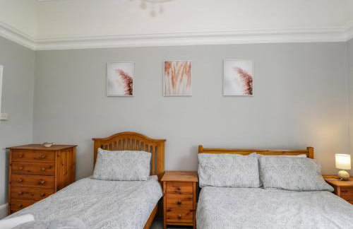 White Roses - Foto 18