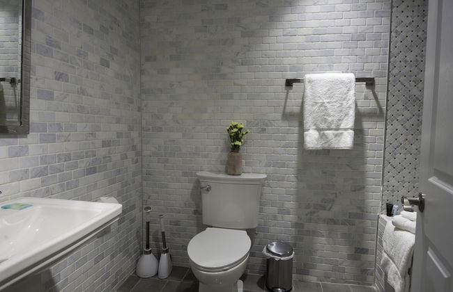 Amazing 4BR Celebrity Villa! Sleeps 8 by YouRent! - Foto 18