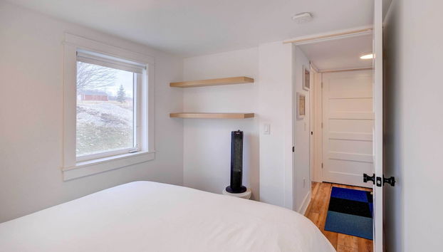 East Jordan Vacation Rental on Lake Charlevoix - Photo 4, Intérieur