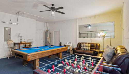 Poolside At Calabay - Home for 9 with Game Room - Photo 3